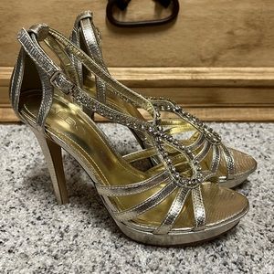 Gold strap dress heel